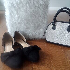 Report/Francesca's Black Velvet Bow Ballet Flats Size 6.5